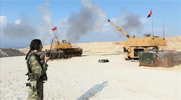 مدفعية الجيش التركي تقصف أهدافاً في الأراضي السورية (أرشيف)