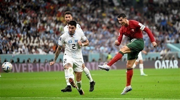 الصورة من مباراة البرتغال وأوروغواي