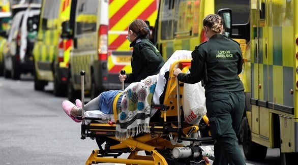 سيارة إسعاف أمام مستشفى في لندن (أرشيف)