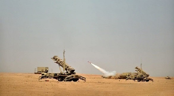 انطلاق صاروخ من بطارية دفاع جوي لتحالف دعم الشرعية في اليمن (أرشيف)