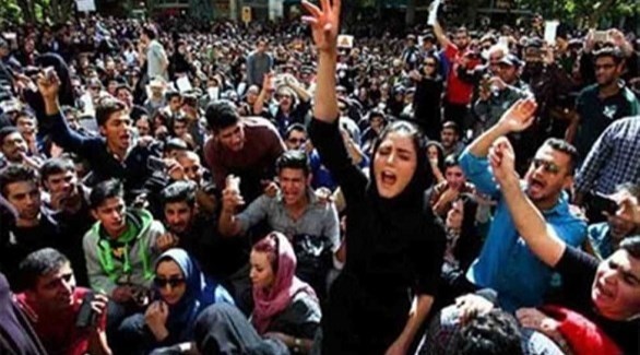 متظاهرون إيرانيون في طهران (أرشيف)