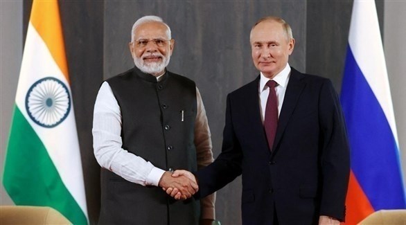 الرئيس الروسي فلاديمير بوتين ورئيس الوزراء الهندي ناريندرا مودي (أرشيف)