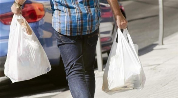     حظر استخدام الأكياس البلاستكية في أبوظبي اعتباراً من يونيو المقبل