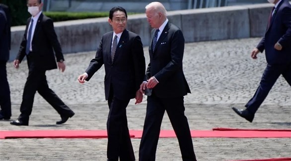 الرئيس الأمريكي جو بايدن ورئيس وزراء اليابان فوميو كيشيدا (أرشيف)