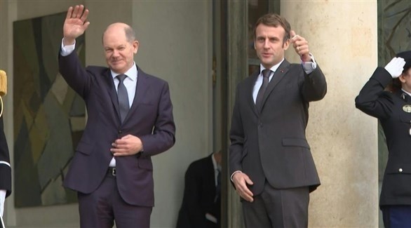 الرئيس الفرنسي إيمانويل ماكرون والمستشار الألماني أولاف شولتس (أرشيف)