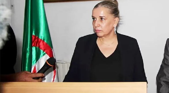 وزيرة التجارة الجزائرية السابقة جميلة تامزيرت (أرشيف)