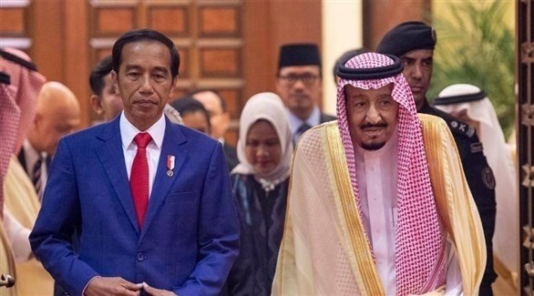 الملك سلمان ورئيس إندونيسيا جوكو ويدودو (أرشيف)