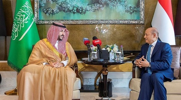رئيس مجلس القيادة الرئاسي في اليمن ونائب وزير الدفاع السعودي (تويتر)