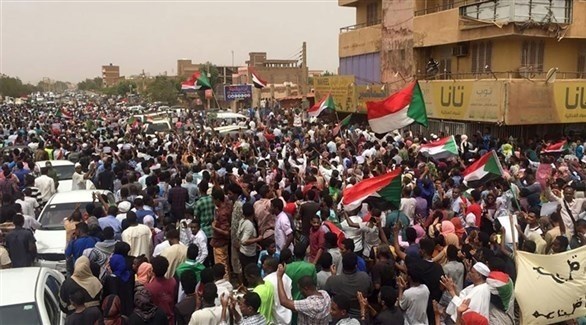 تظاهرات حاشدة في الخرطوم  ضد المجلس العسكري الانتقالي (أرشيف)
