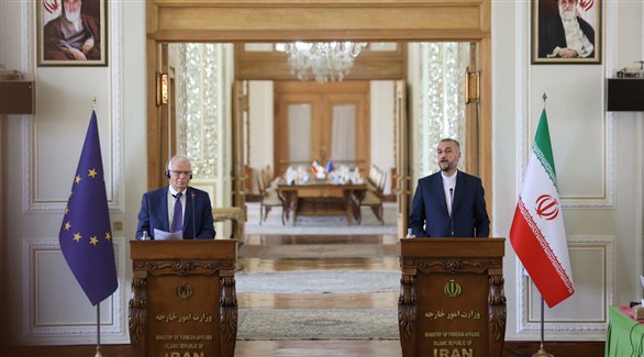 وزير الخارجية الإيراني أمير عبد اللهيان والمسؤول عن السياسة الخارجية الأوروبية جوزيب بوريل (أرشيف)