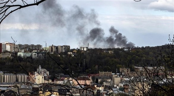 دخان يتصاعد بعد قصف روسي في أوكرانيا (أرشيف)
