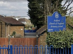 وفاة طفل في مدرسة ابتدائية بريطانية بسبب تفش لبكتيريا