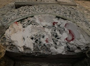 اكتشاف أرضيات مصلى يعود للقرن الثاني عشر تحت مسجد النوري في الموصل