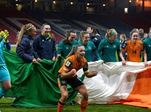 "يويفا" يعاقب إيرلندا بسبب منتخب السيدات