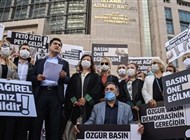 مئات الصحفيين الأتراك يتظاهرون ضد قمع وتقييد الحريات