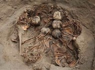 بالصور: اكتشاف مقابر لـ76 طفلاً في البيرو قُدّموا كأضاح