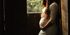 أعراض لا ينبغي تجاهلها أثناء الحمل 