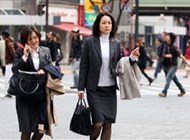 نصف اليابانيات يعتبرن أن العمل يعرقل الحياة الزوجية