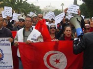 اشتباكات بين الشرطة ونقابات أمنية في تونس