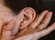 أصحاب الصوت الحزين أكثر عرضة للإصابة بالاكتئاب