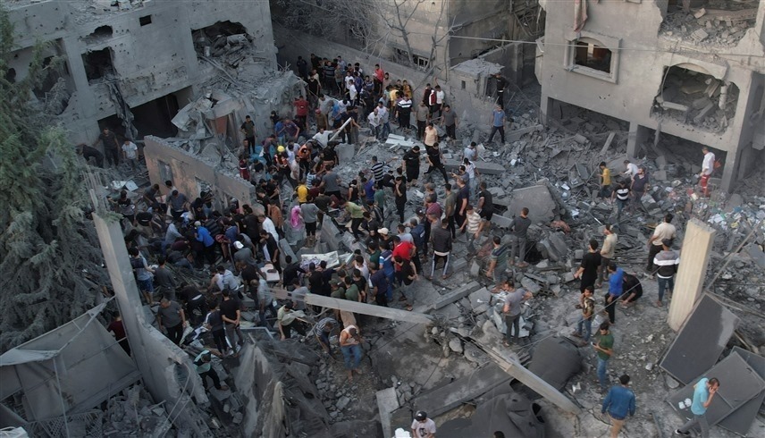 دمار واسع في غزة بعد القصف الإسرائيلي (رويترز)