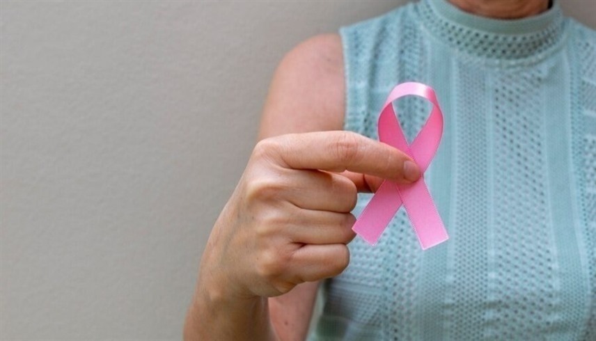 حملة توعية لسرطان الثدي (أرشيف)