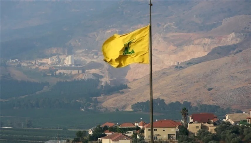 علم تنظيم "حزب الله" اللبناني. (رويترز)