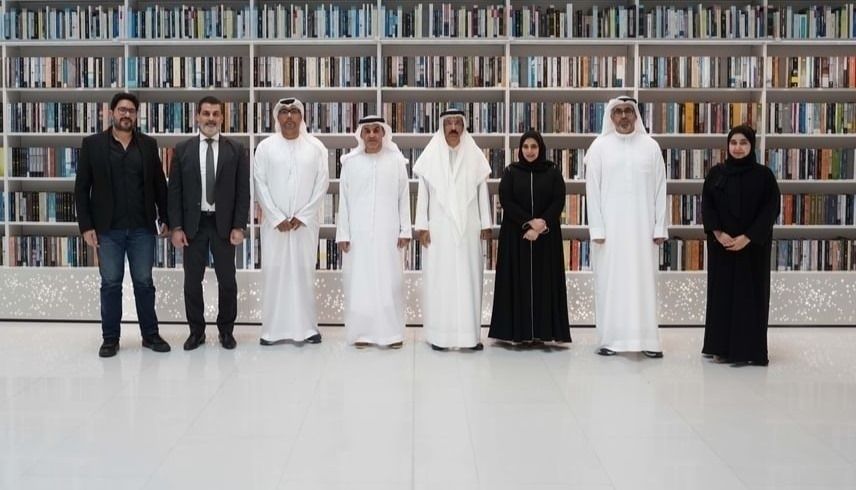 بحث التعاون بين مكتبة محمد بن راشد ومركز أبوظبي للغة العربية (وام)