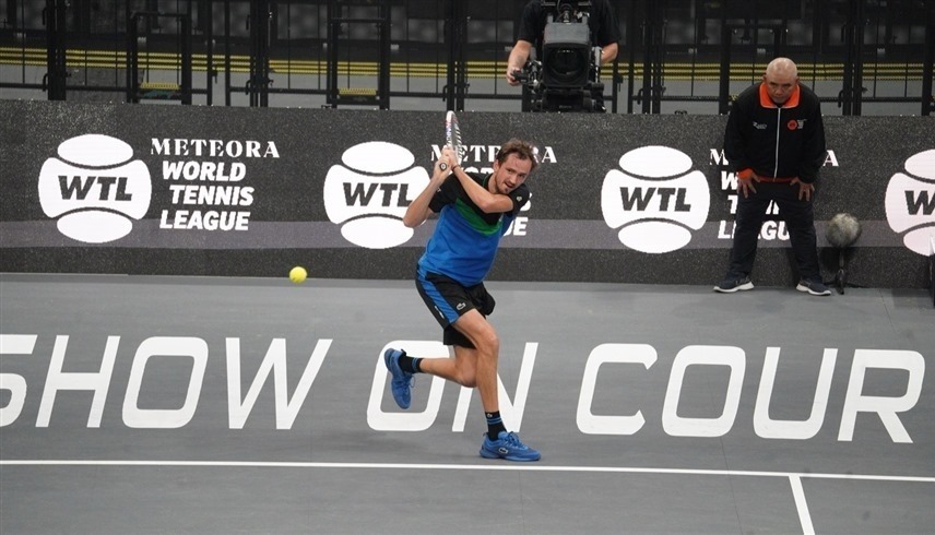 نجم التنس ميدفيديف خلال المنافسات (إكس)