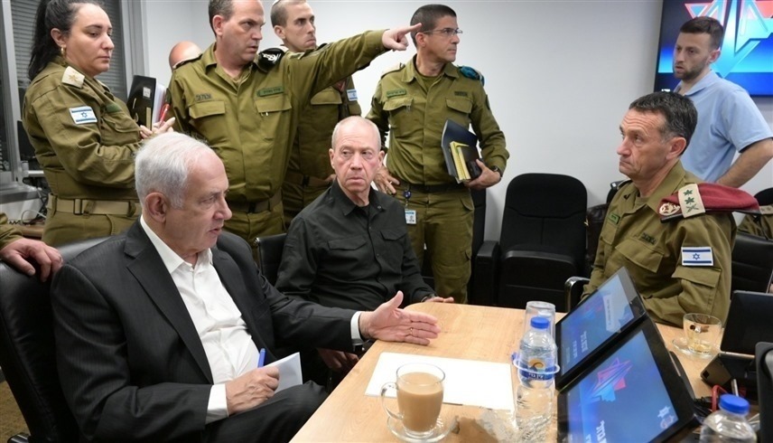 اجتماع لنتانياهو وغلانت في مقر الجيش الإسرائيلي في تل أبيب لإجراء تقييم أمني للحرب (تايمز أوف إسرائيل)