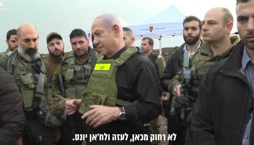 رئيس الوزراء الإسرائيلي بنيامين نتانياهو خلال اجتماعه بالجنود (إكس)