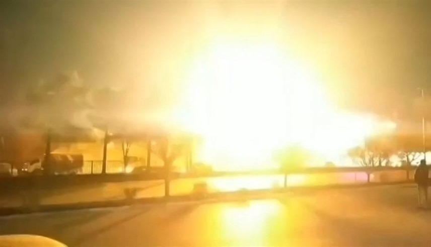 لقطة عن التلفزيون للهجوم في أصفهان.(أف ب)