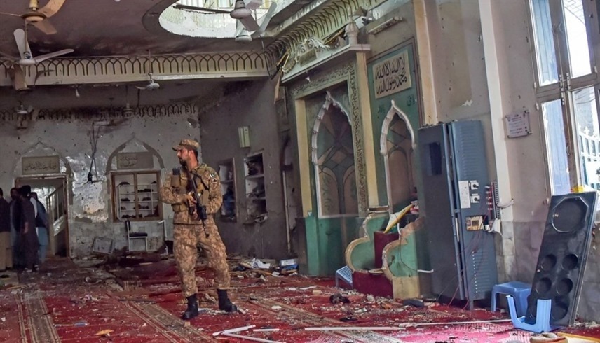جانب من حادث المسجد في بيشاور (أرشيف)