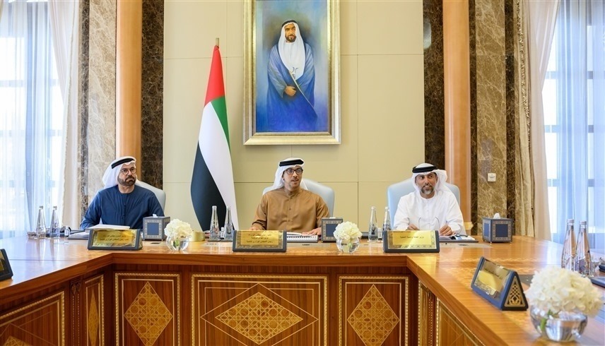  الشيخ منصور بن زايد آل نهيان في اجتماع المجلس الوزاري للتنمية (وام)