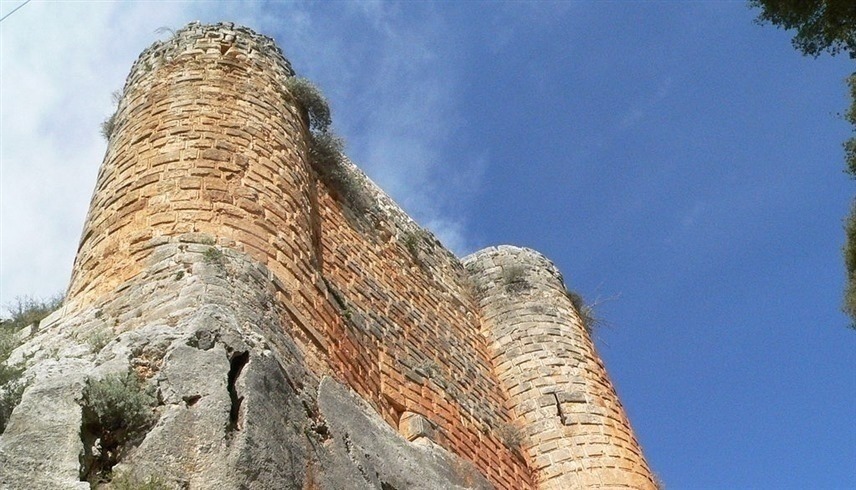 قلعة صلاح الدين في اللاذقية (ويكبيديا) 