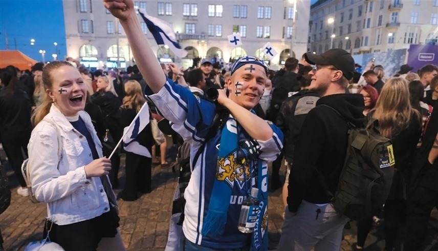 فنلنديون يحتفلون ببهجة عارمة (أرشيف)