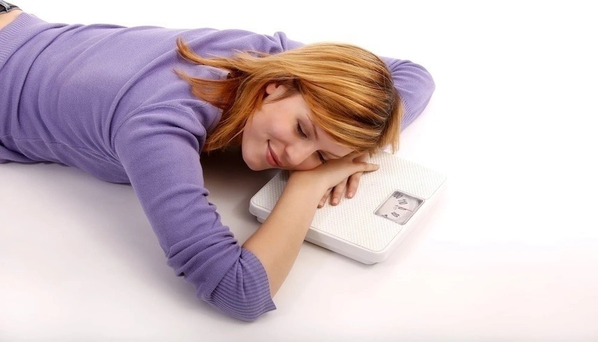 قلة النوم تزيد من احتمال زيادة الوزن (أرشيف)