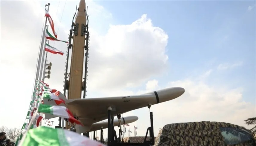 طائرة دون طيار وصاروخ في إيران (أرشيف)