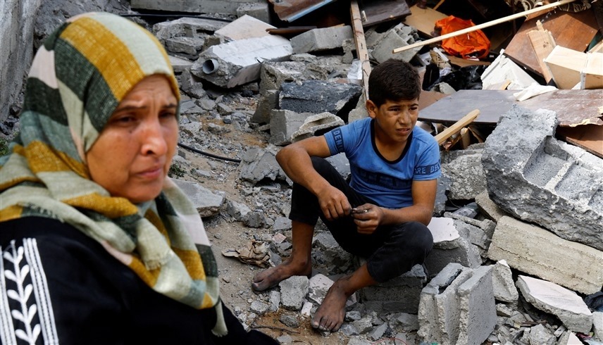 آثار القصف الإسرائيلي على غزة (رويترز)