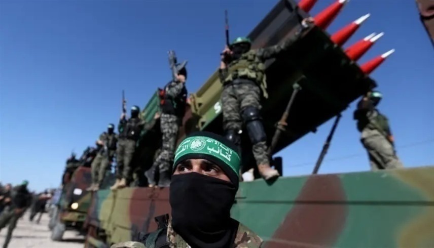 مسلحون من حماس في غزة (رويترز)