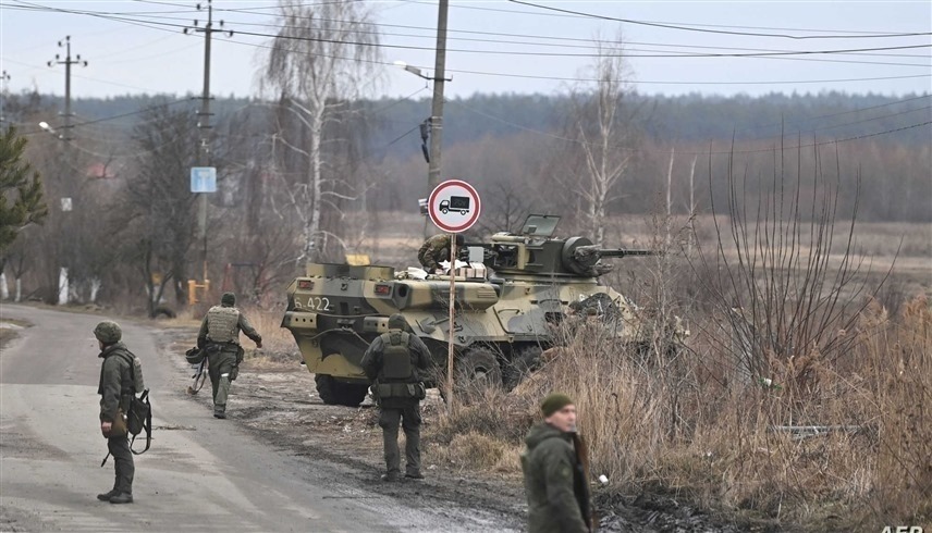مجندون روس على الحدود بين روسيا وأوكرانيا (أ ف ب )