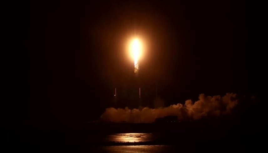 لحظة إطلاق صاروخ سبايس أكس 