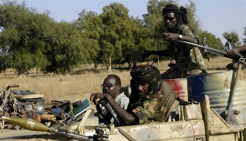 مسلحون في دارفور (رويترز)