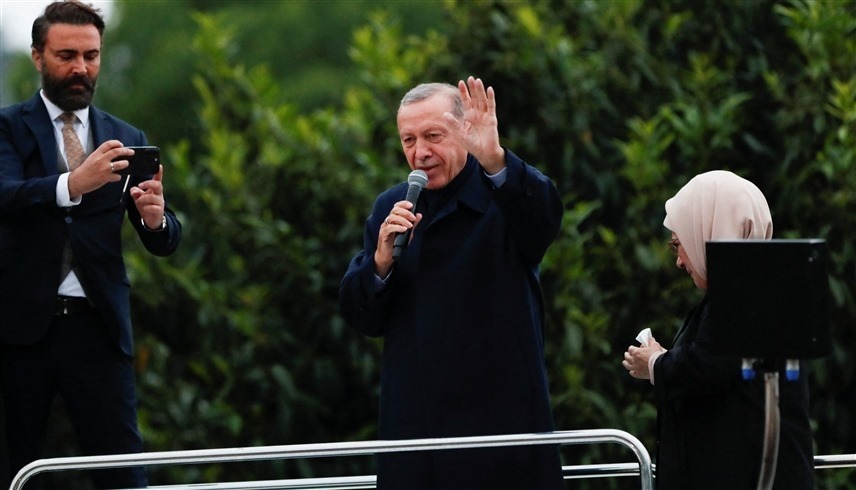 الرئيس التركي رجب طيب أردوغان يفوز بولاية جديدة (تويتر)