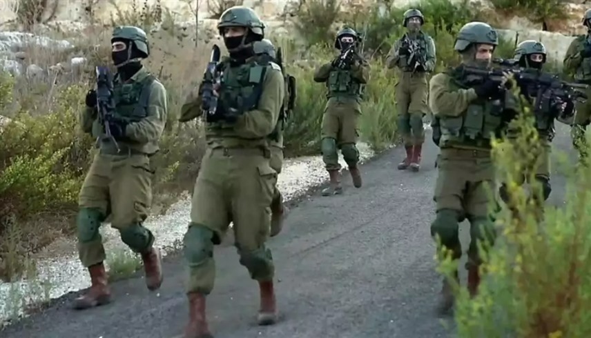 عناصر من الجيش الإسرائيلي في الضفة الغربية.  