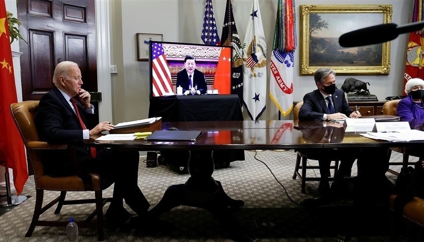 الرئيس الأمريكي جو بايدن خلال محادثات بالفيديو مع الرئيس الصيني شي جين بينغ (أرشيف)