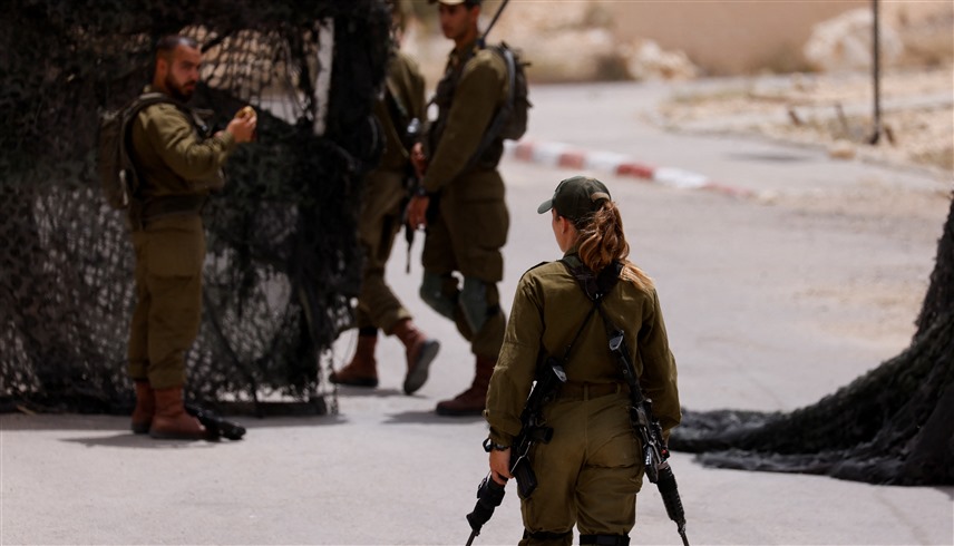 جنود إسرائيليون على الحدود مع مصر (رويترز)