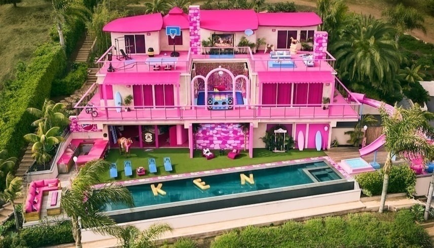 منزل "كين" من فيلم "باربي"