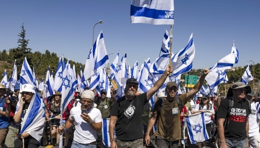 مظاهرات في إسرائيل ضد الإصلاحات القضائية (أ ف ب) 