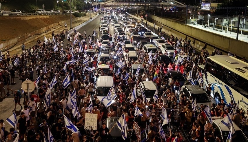 جانب من الاحتجاجات في إسرائيل (أ ف ب)